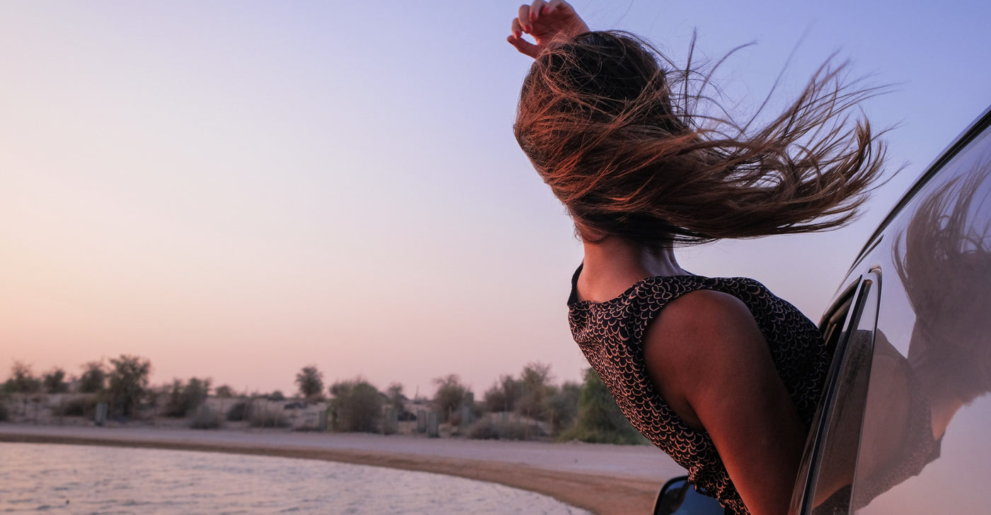 Professional hairstylists. on-location and on-demand.